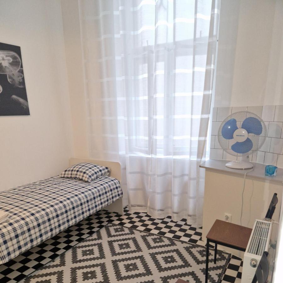 Centrum Artlwowska Warschau Buitenkant foto